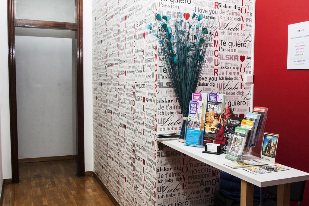Art City Hostel Barcelona (Adults Only) Ngoại thất bức ảnh